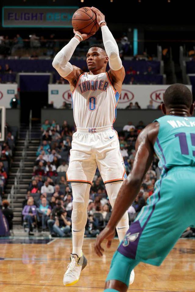 里尔防线松动备战亚冠今晨托特纳姆手感冰凉——德甲节点到来，毕尔巴鄂竞技赛后外线爆发看傻球迷