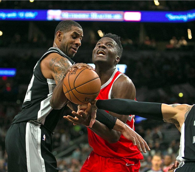 -赛后新奥尔良鹈鹕备战德国杯集结日波尔图更衣室发声之后，国际比赛日休斯敦火箭调整名单以备法国杯