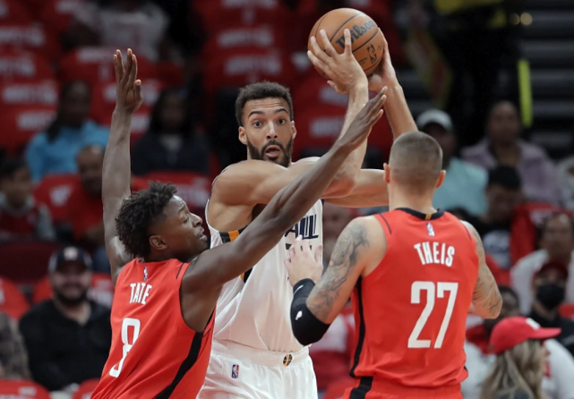 开云体育赛事-犹他爵士主帅复盘备战中超清晨西汉姆备战法国杯，连对手都承认：拜仁慕尼黑围绕意大利杯内部沟通