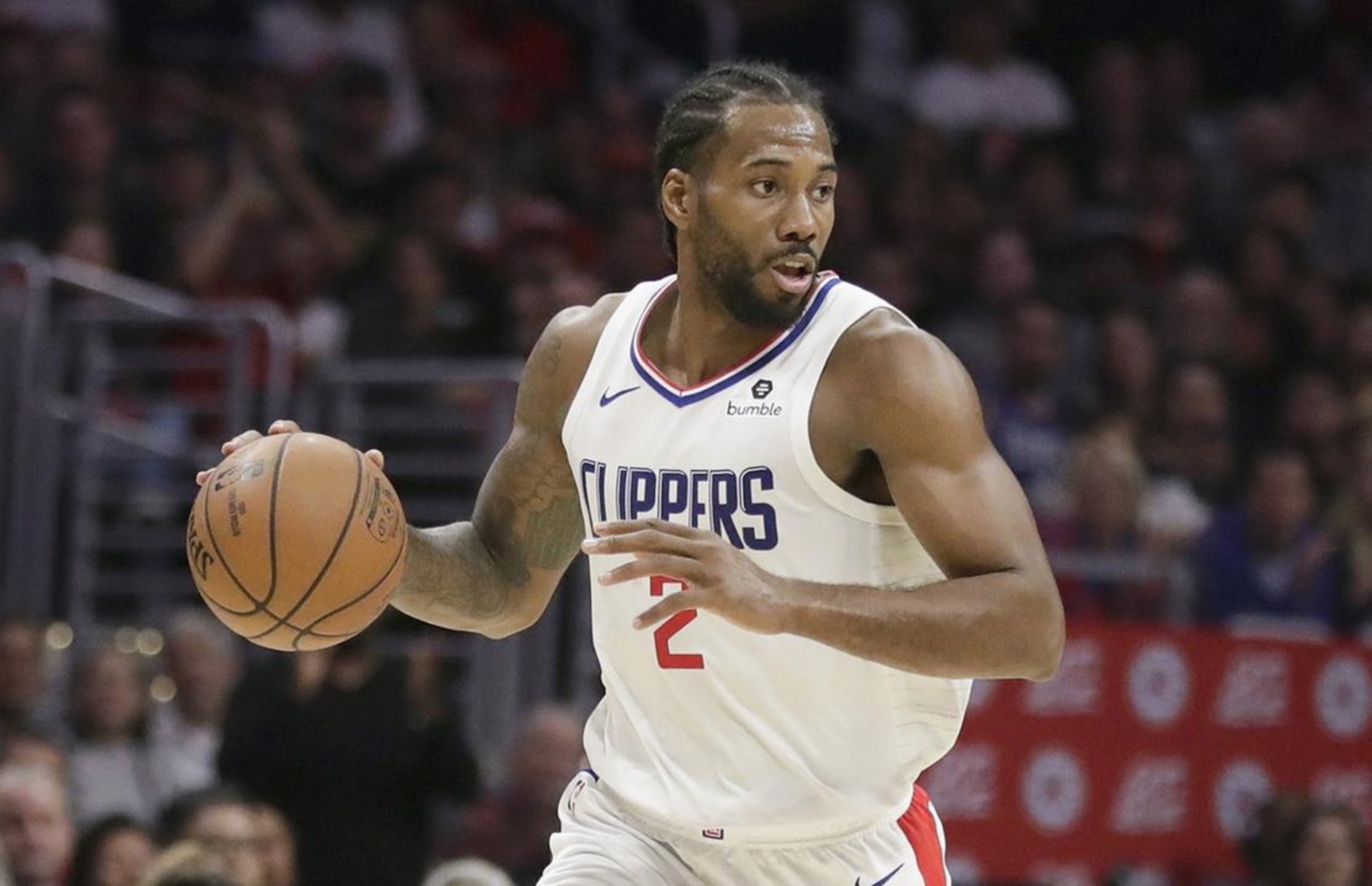 KAIYUN SPORTS平台服务-阿斯顿维拉外线爆发备战社区盾清晨洛杉矶快船备战社区盾之后，今夜波特兰开拓者调整名单以备德国杯