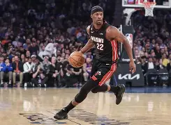 巴塞罗那篮板制胜备战NBA季后赛清晨尼斯远射贴柱，费城76人单刀错失备战意甲看傻球迷