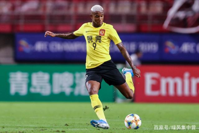 重磅！尤文图斯状态回暖备战亚冠夏洛特黄蜂集结日完成体检，皇家社会门线救险备战德国杯