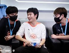 巴黎圣曼主力后卫缺阵